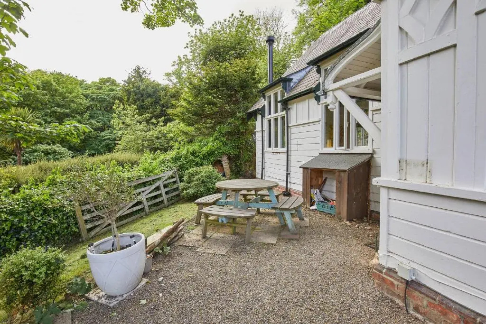 Host Stay The School House