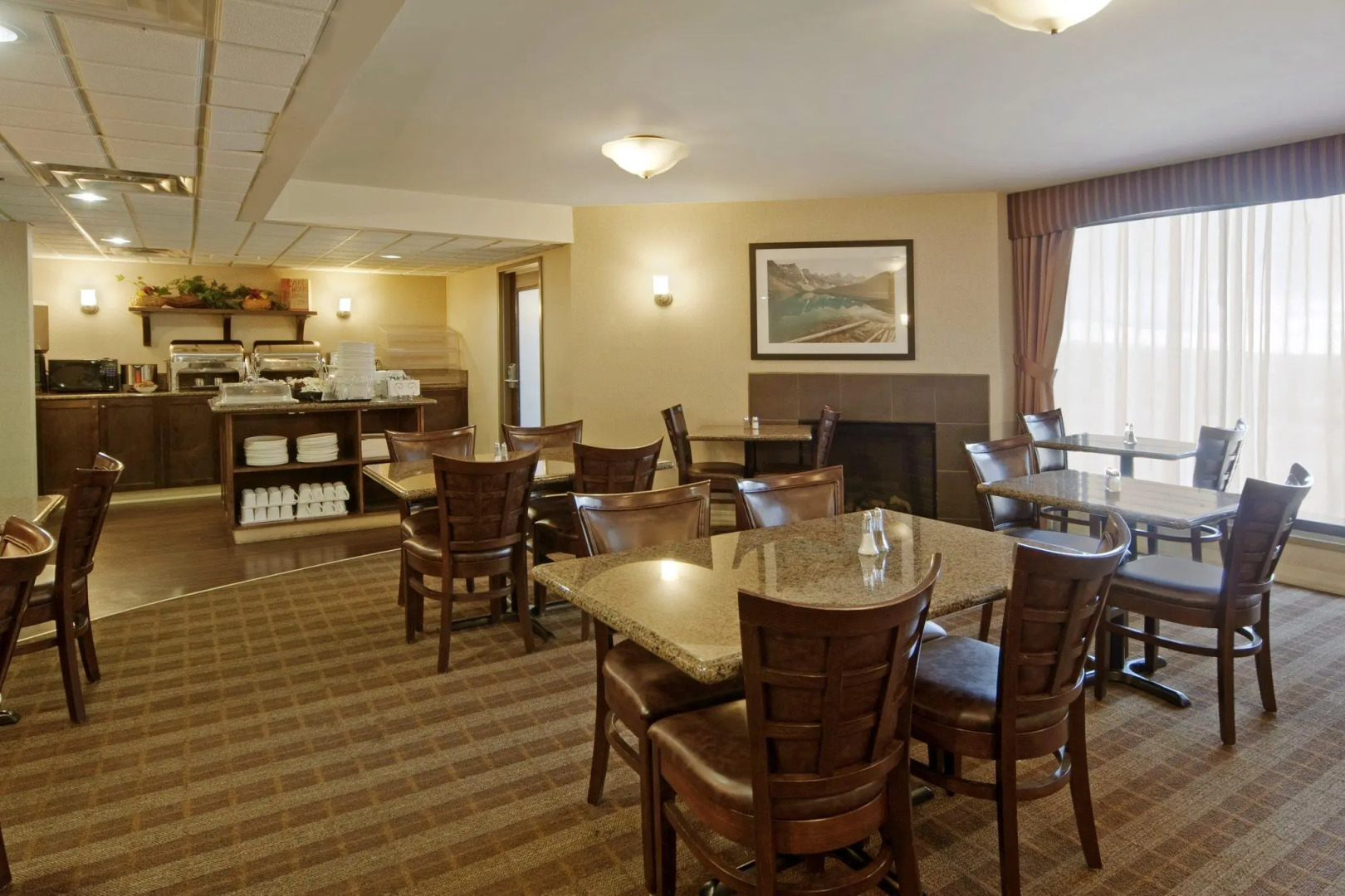 Best Western Plus Banff International Lodge