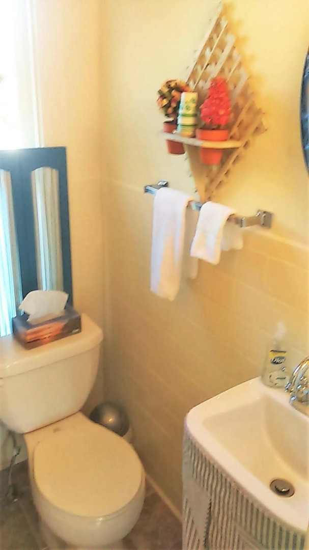 Maple Leaf Cottage Inn