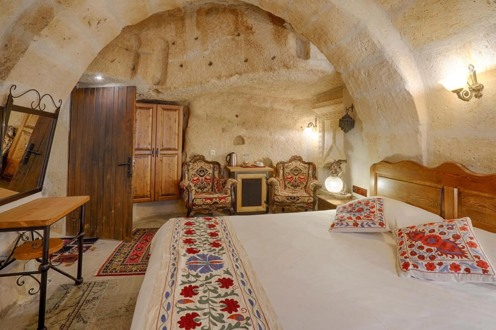 Tulip Cave Suites