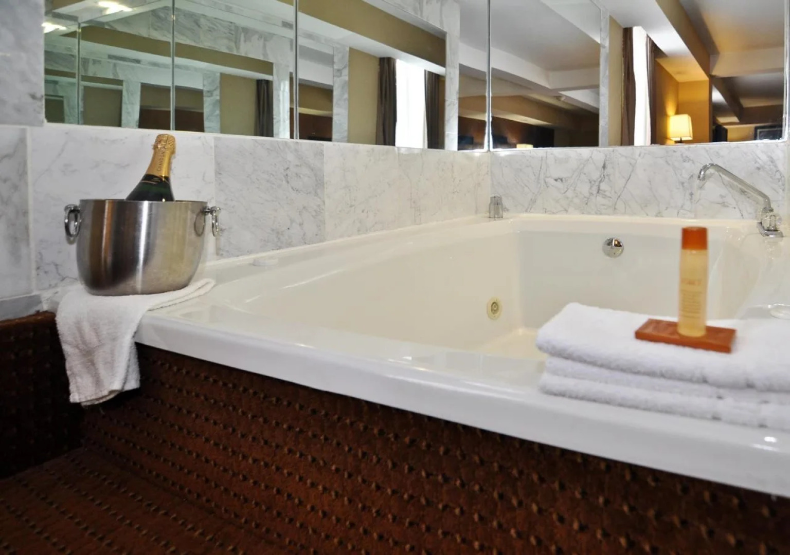 Best Western Plus Newark Airport West