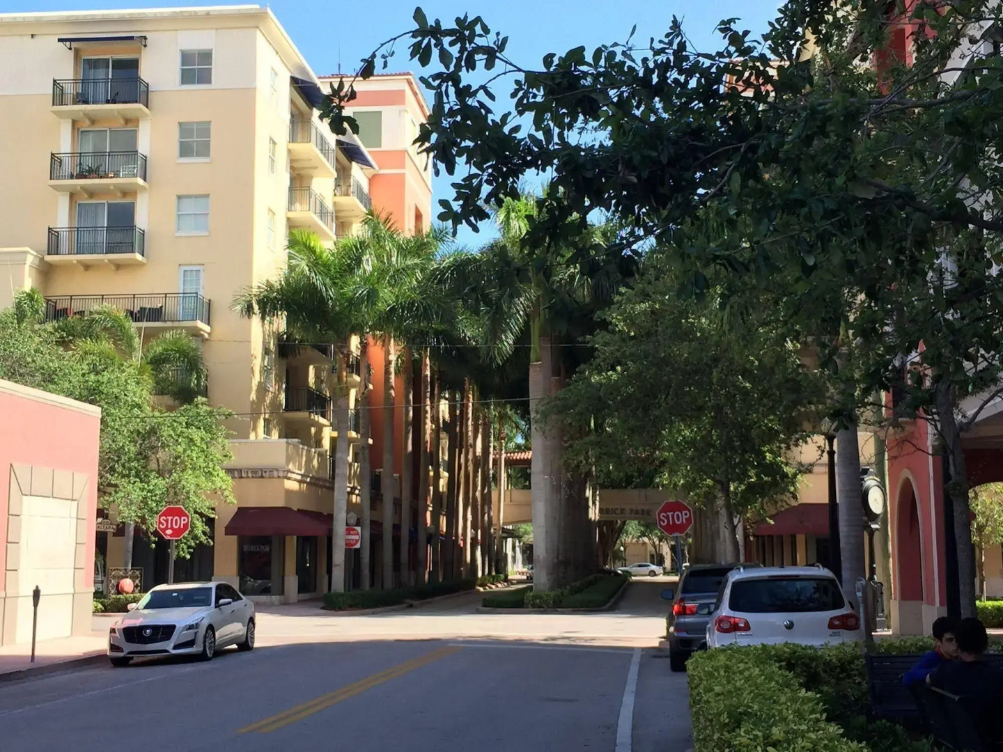 Luxury Suite in Coral Gables by LYX Miami Suites