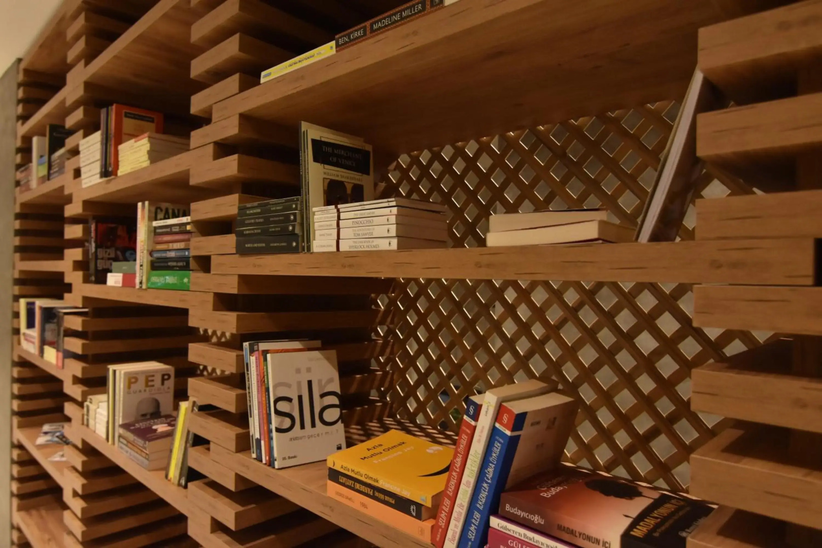 Отель Green Palace Suite 