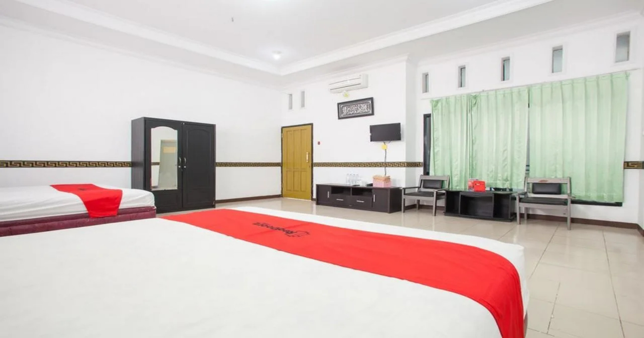 Hotel Santana Syariah by Reddoorz