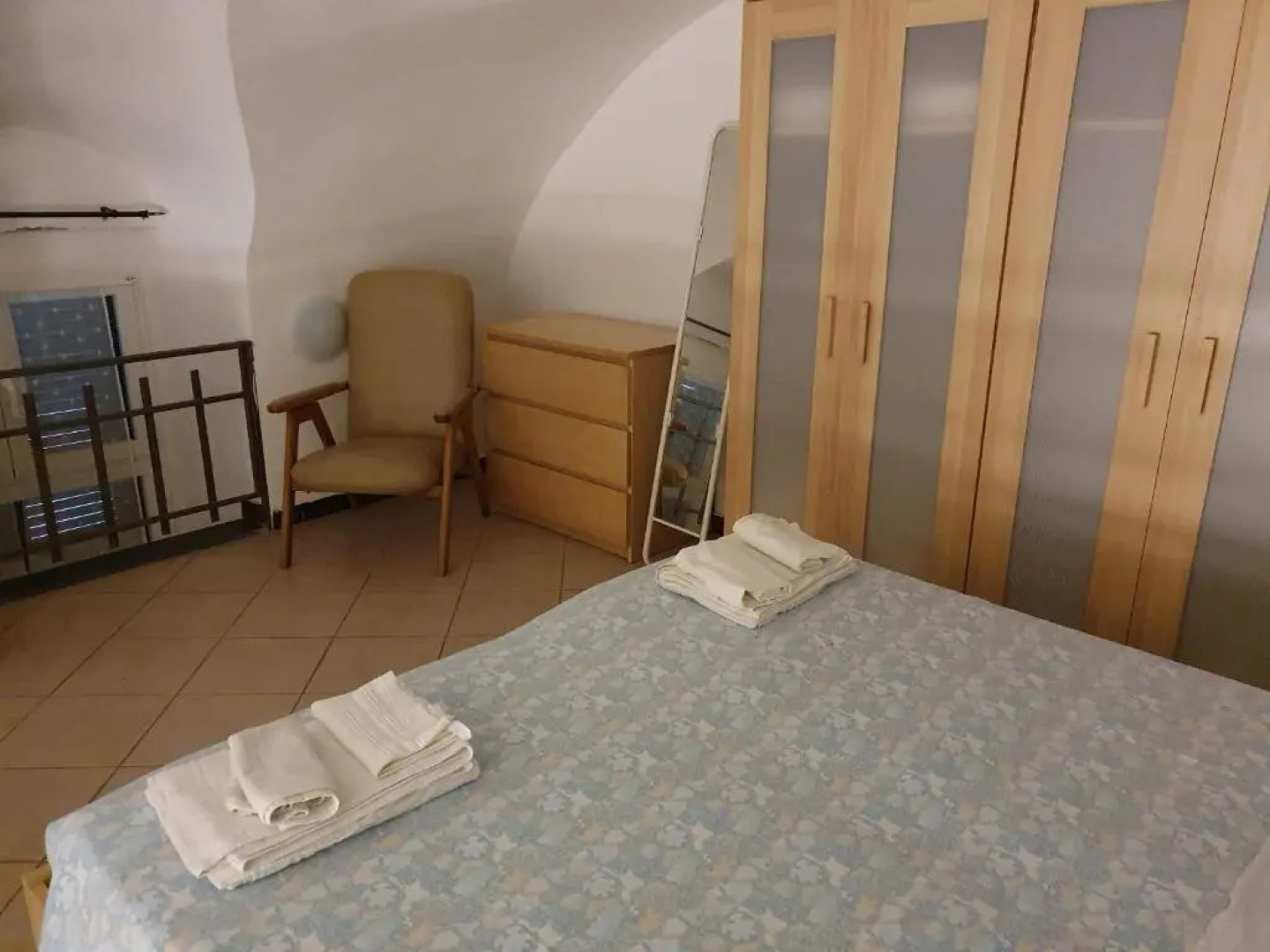 Open space con giardino vicino mare 010007-LT-0081