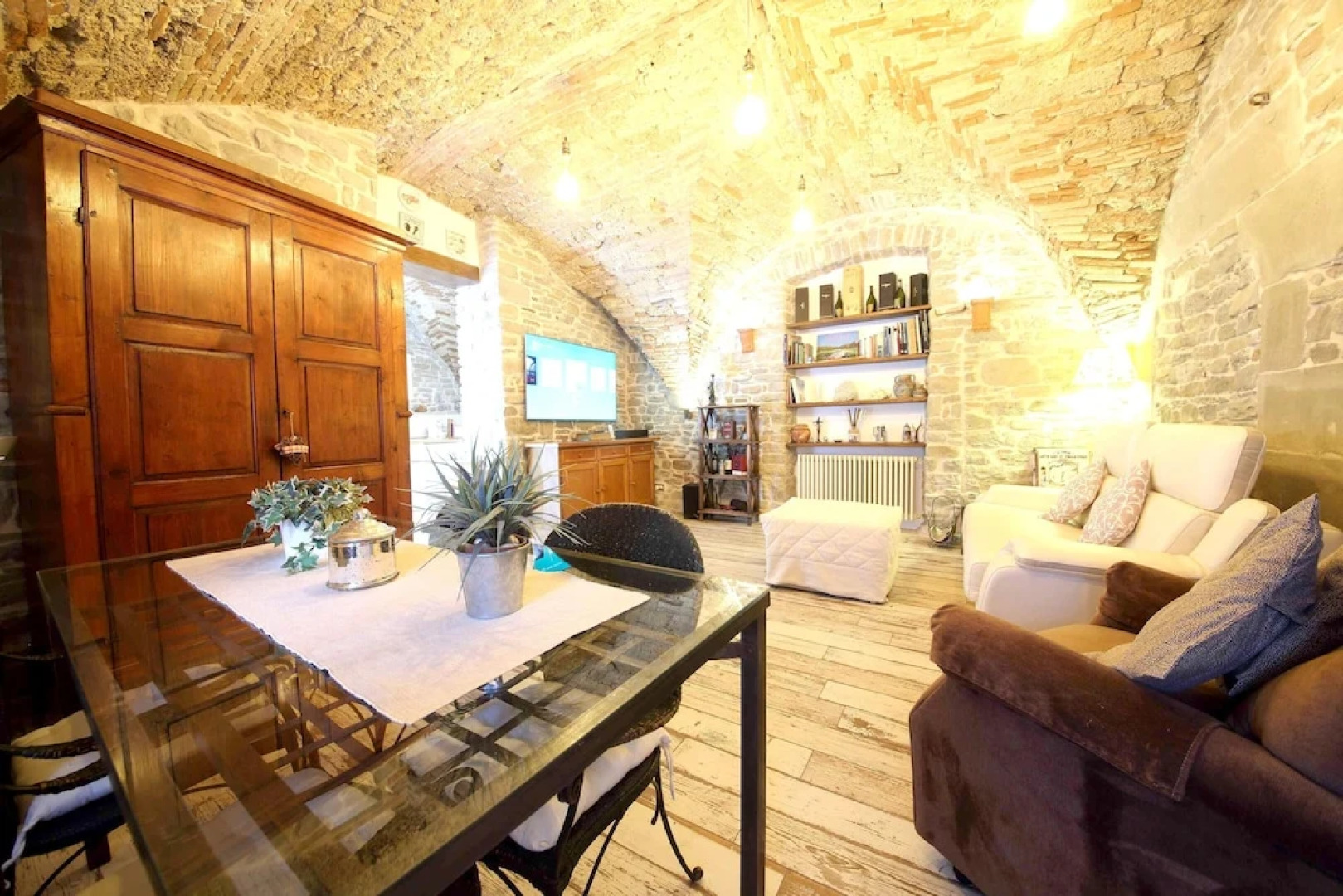 Studio in Popolano, with Wonderful Mountain View, Enclosed Garden And Wifi