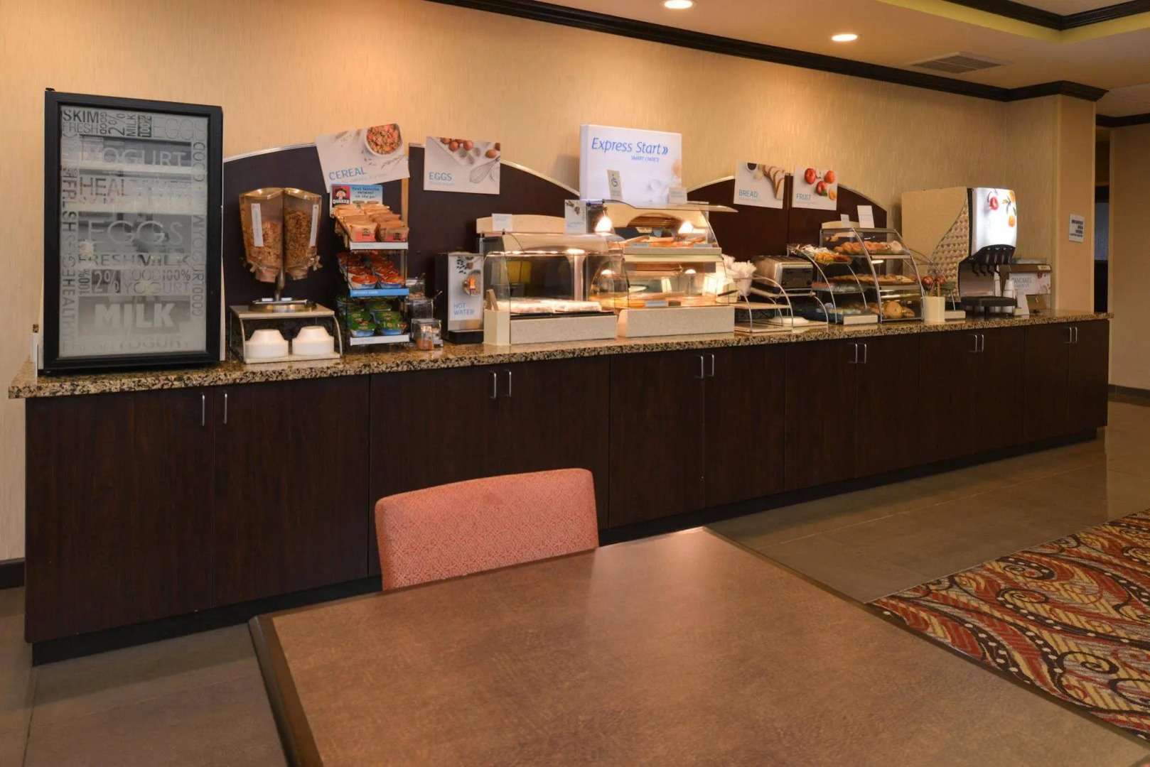 Holiday Inn Express & Suites Wheeling by IHG