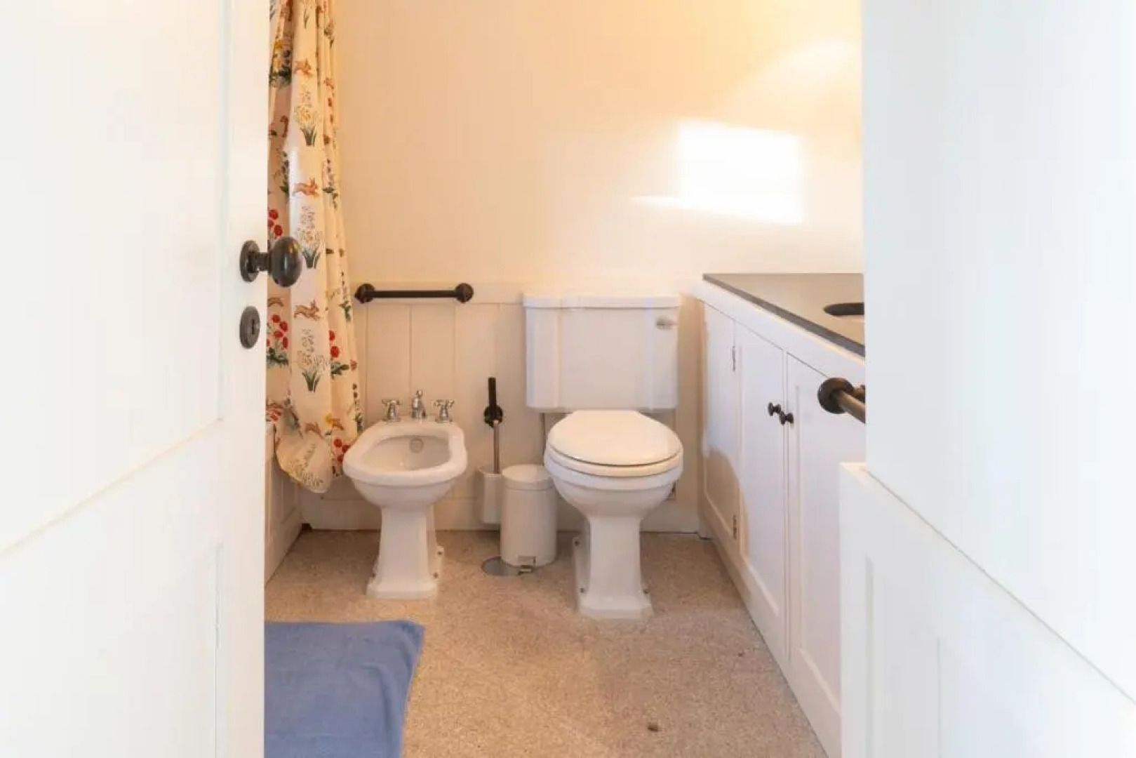 Liiiving in Moledo Historical Pool Villa