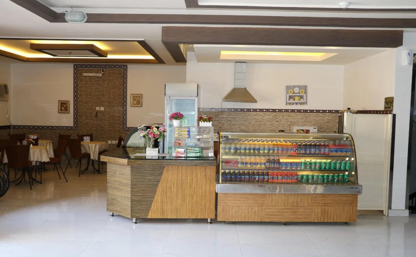 Al Alya Hotel Rooms and Suites