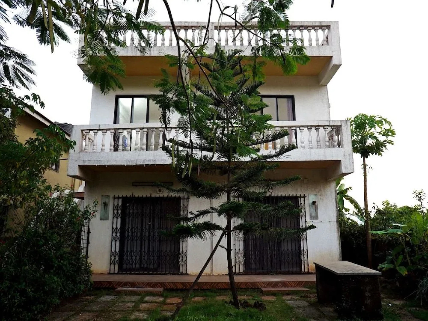 OYO 19625 Home Alluring 2BHK Karla Caves