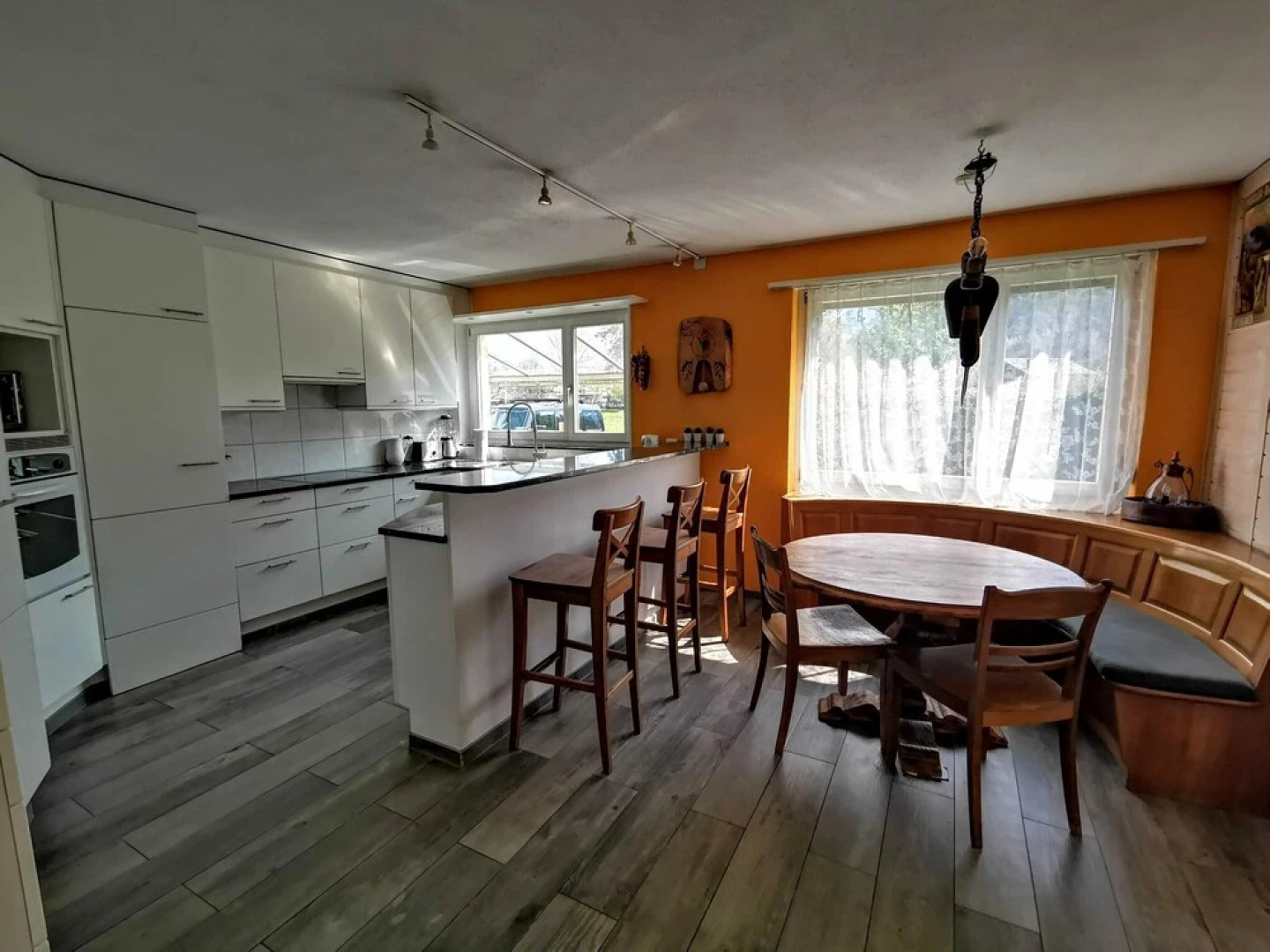 DownTown Apartments - RiverTown House