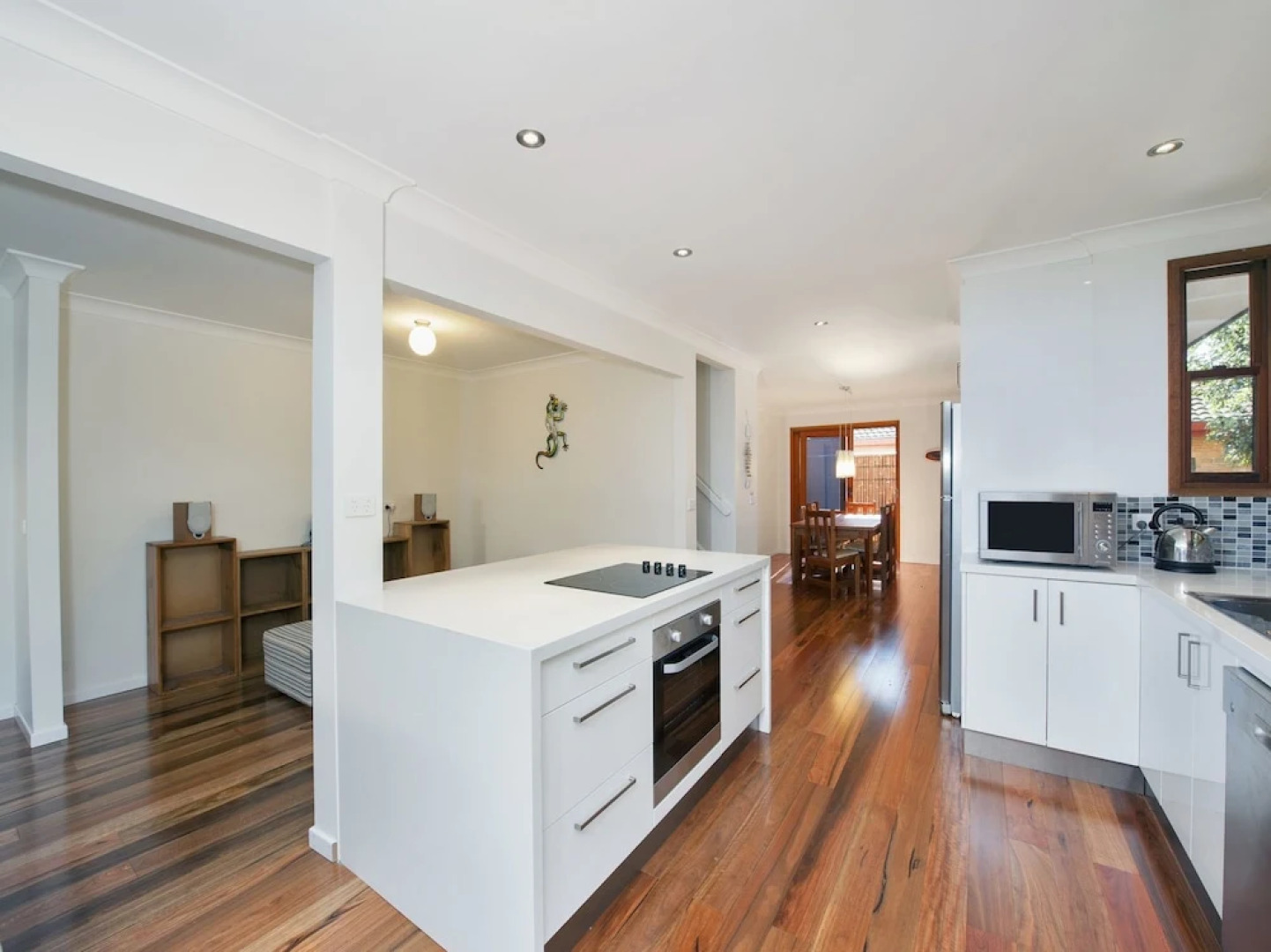 Barefoot Beach House Shoal Bay