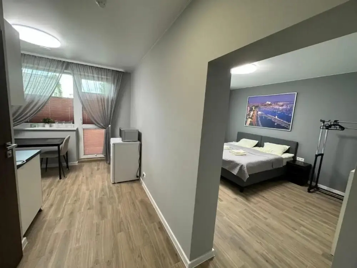 Room-1 Numeris Apartamentai su Balkonu