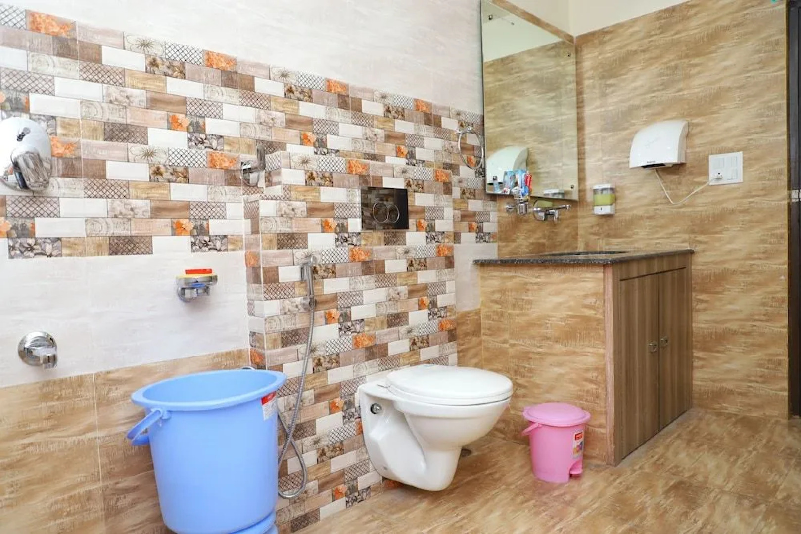 Hotel Rajmahal Roorkee