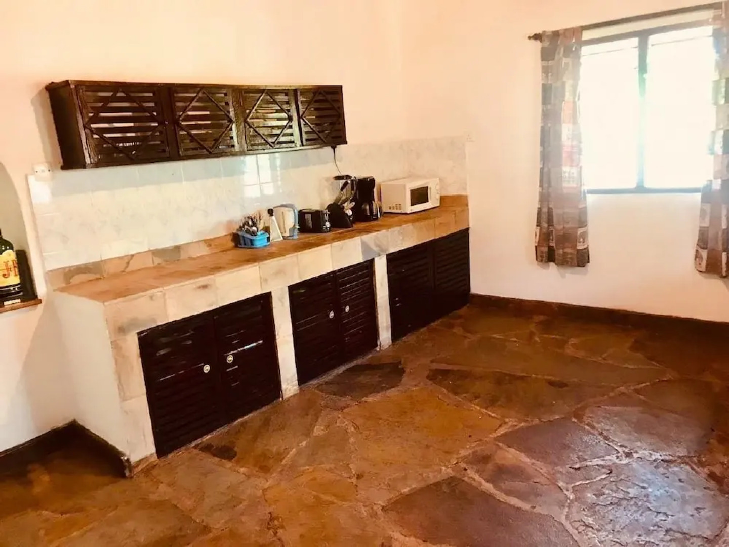 Villa Dora and Holly