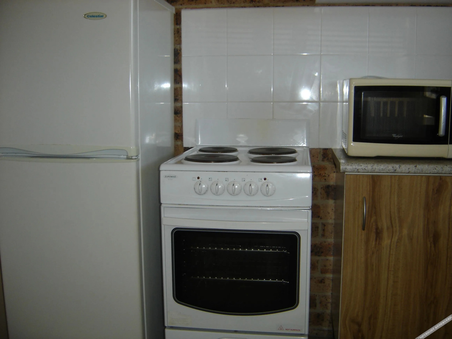 Avaleen Lodge Motor Inn