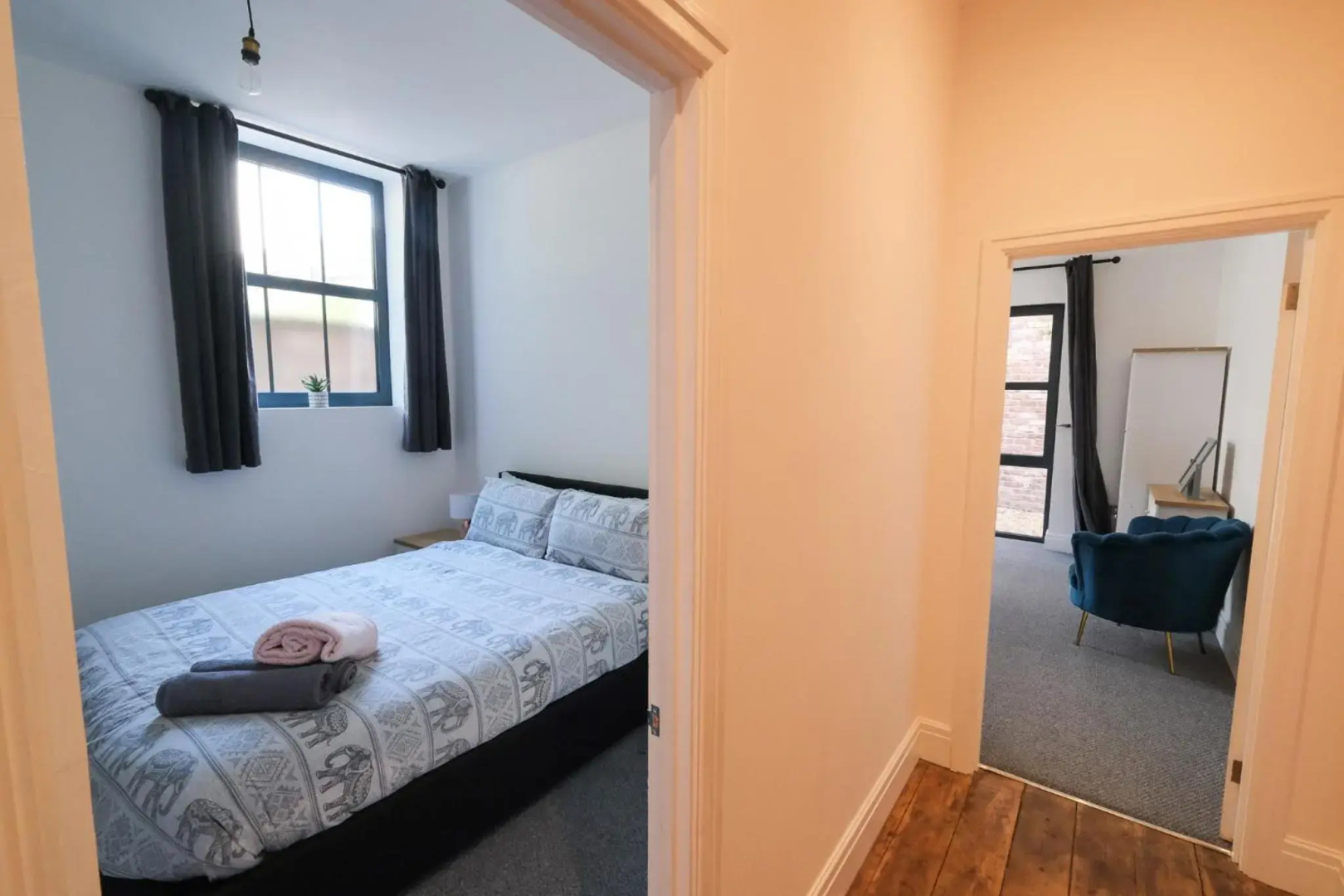 The Eden Warehouse - Pink Apartment (sleeps 4)