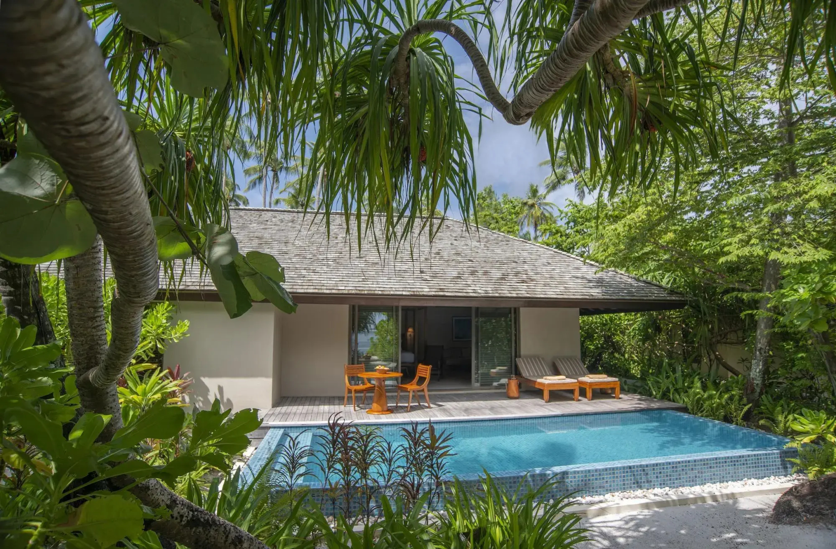 Отель The Residence Maldives at Dhigurah