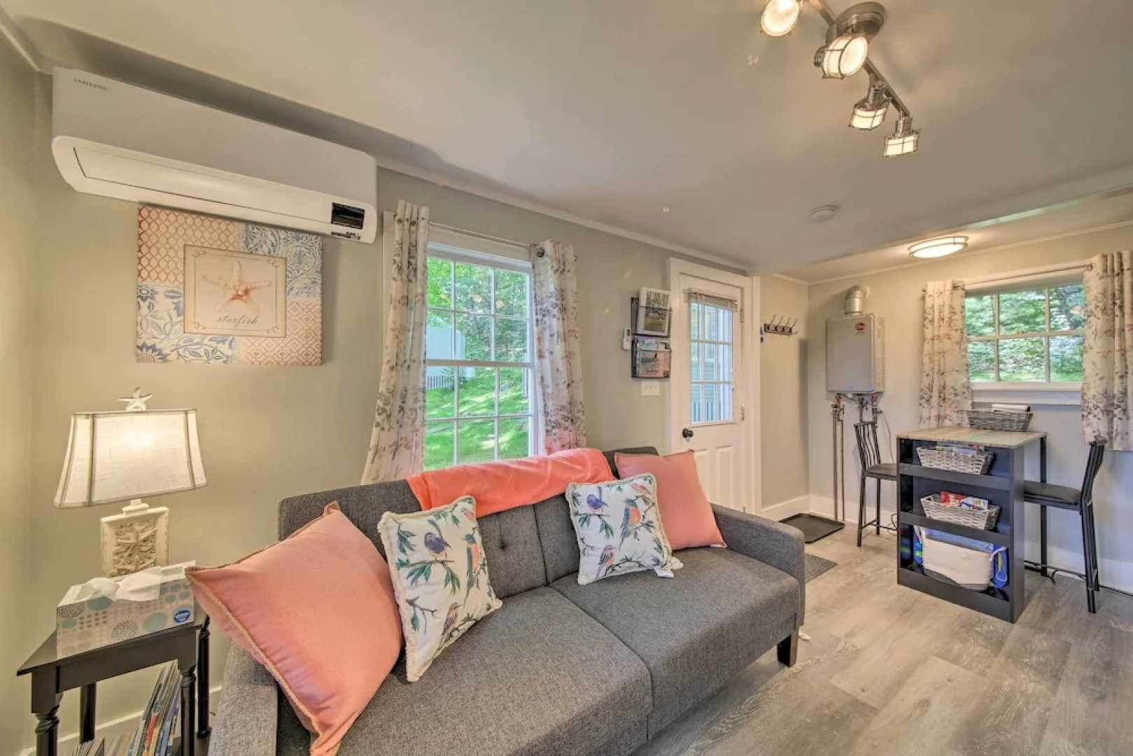 Updated Tiny House: Walk to Wiscasset Village