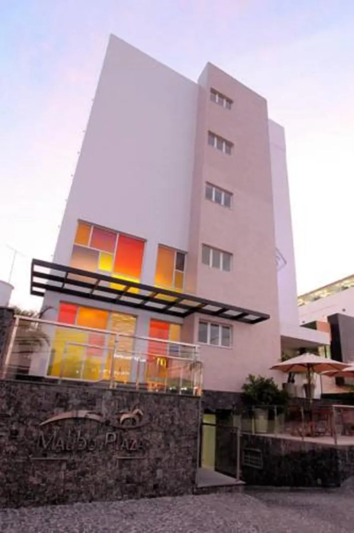 Malibu Plaza Hotel