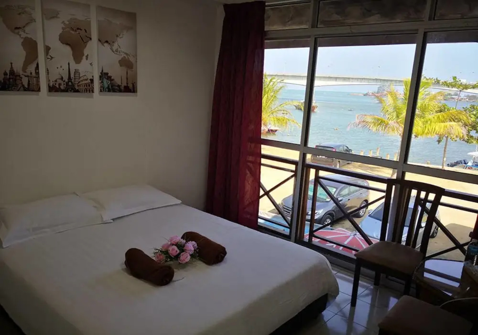 Riverbank Dungun Guesthouse & Cafe