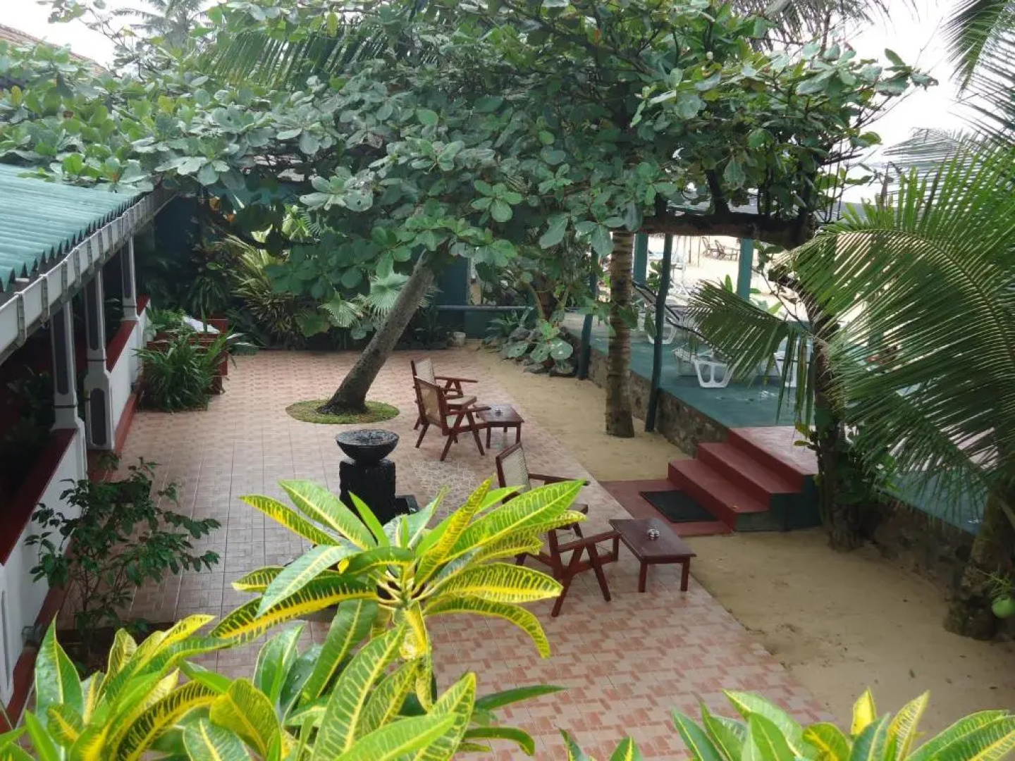 Whitepearl Beach