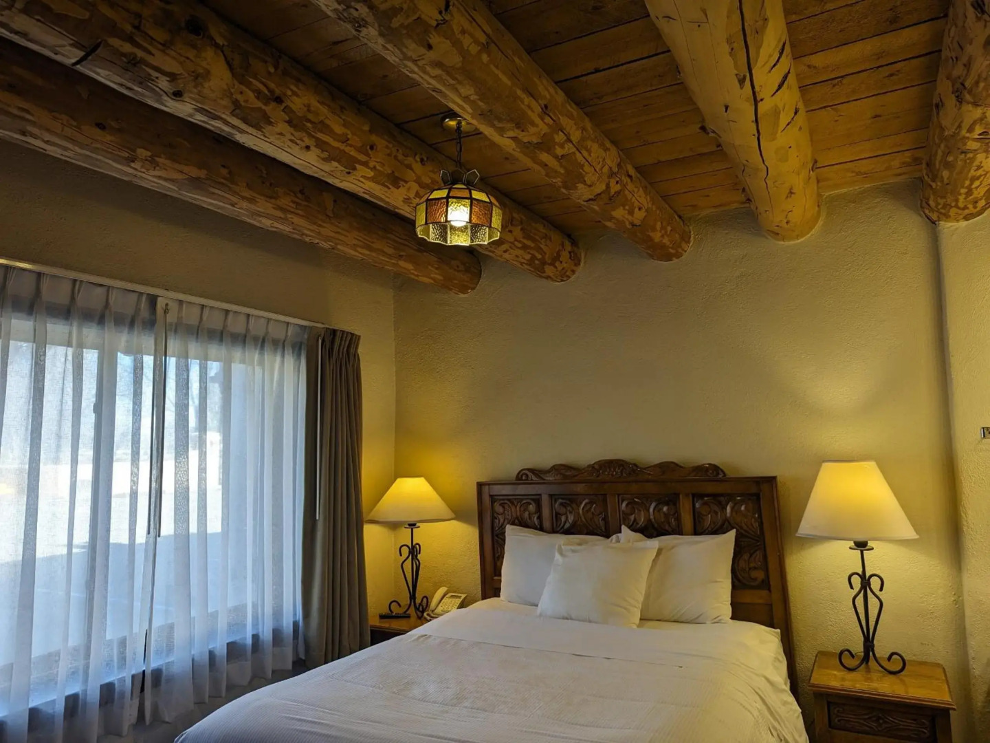 Sagebrush Inn & Suites