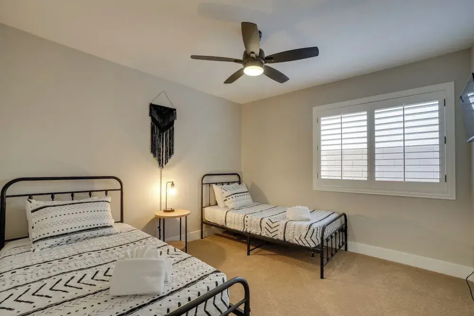 Heated Pool, 2 Mi to Dtwn: Central Peoria Home!