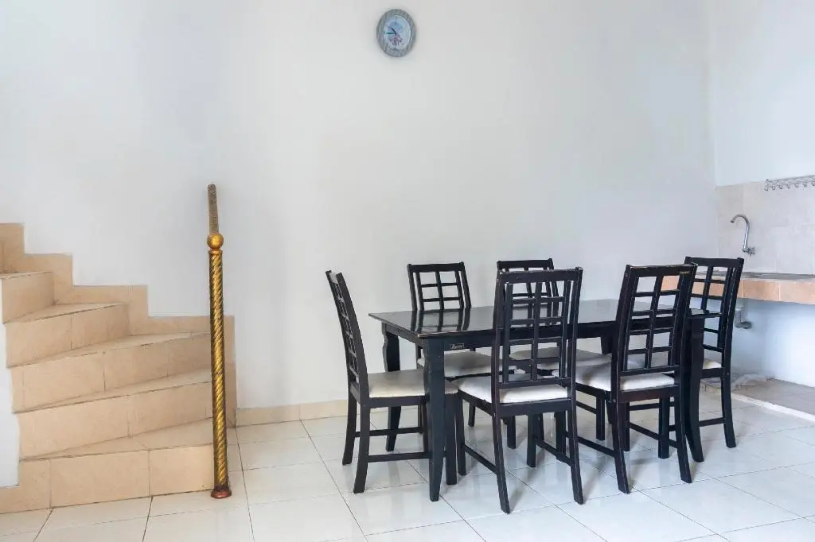 OYO 2997 Grand Suites Palace 2