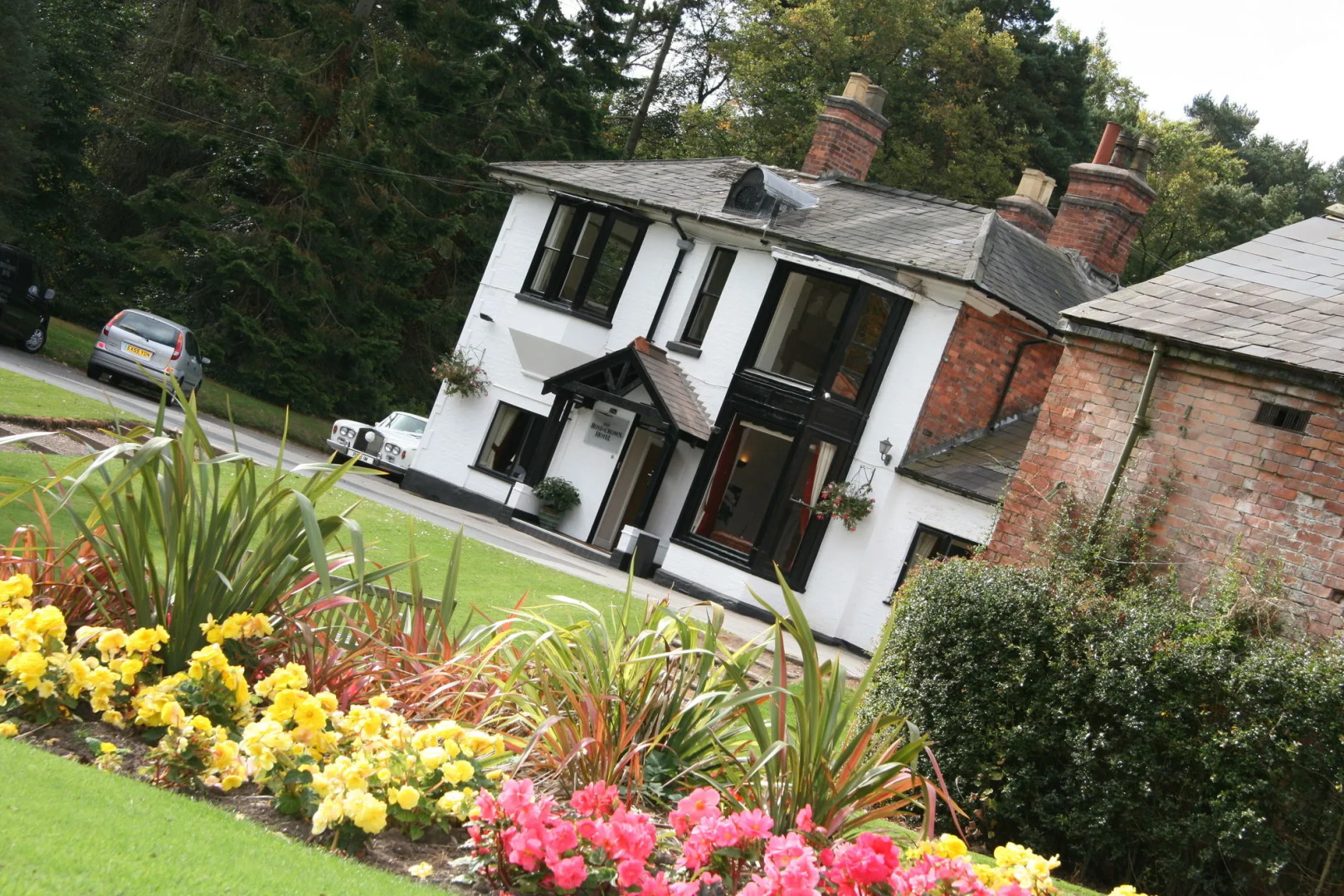 Old Rose and Crown Hotel