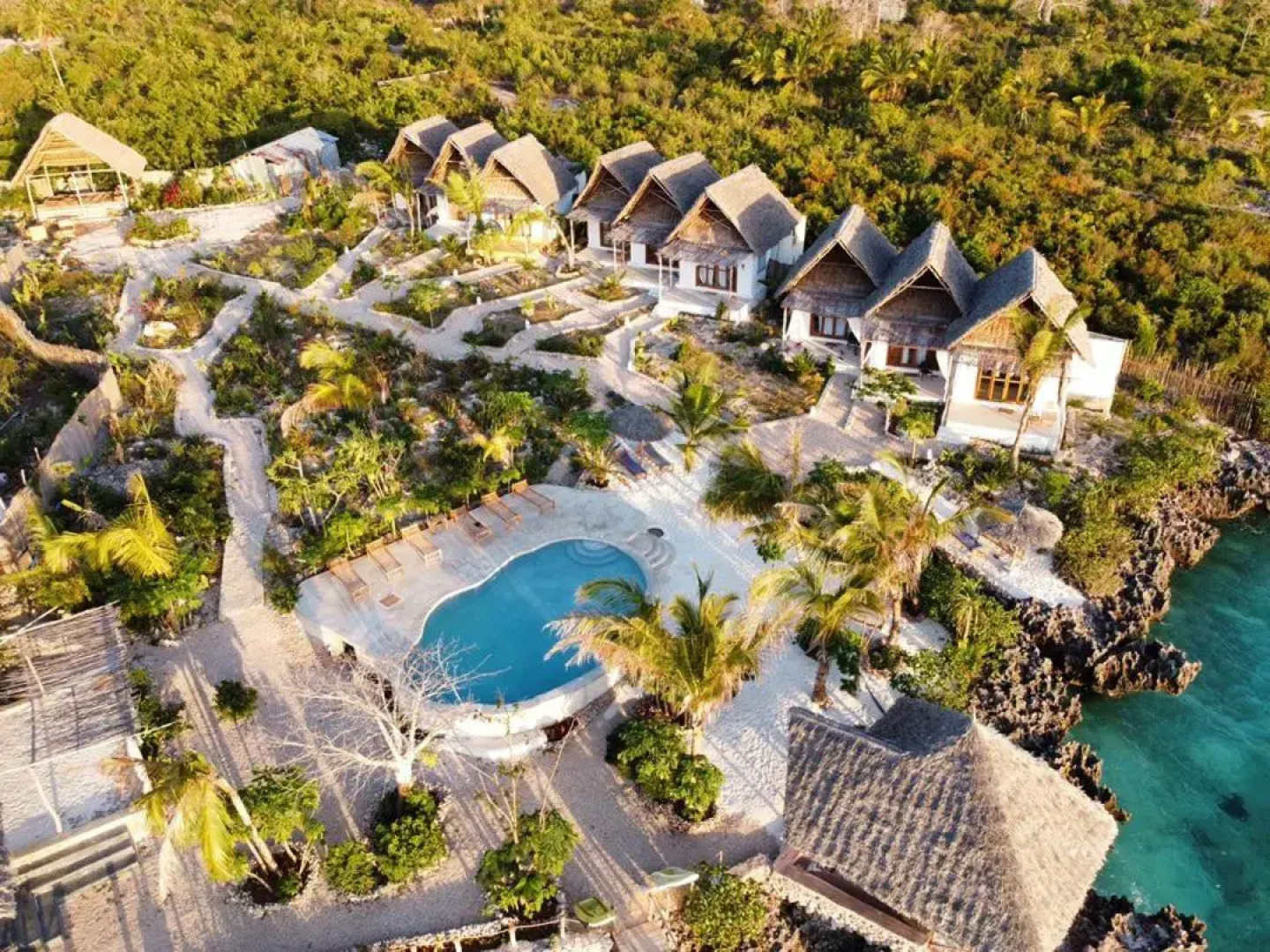 Twiga Beach Bungalows