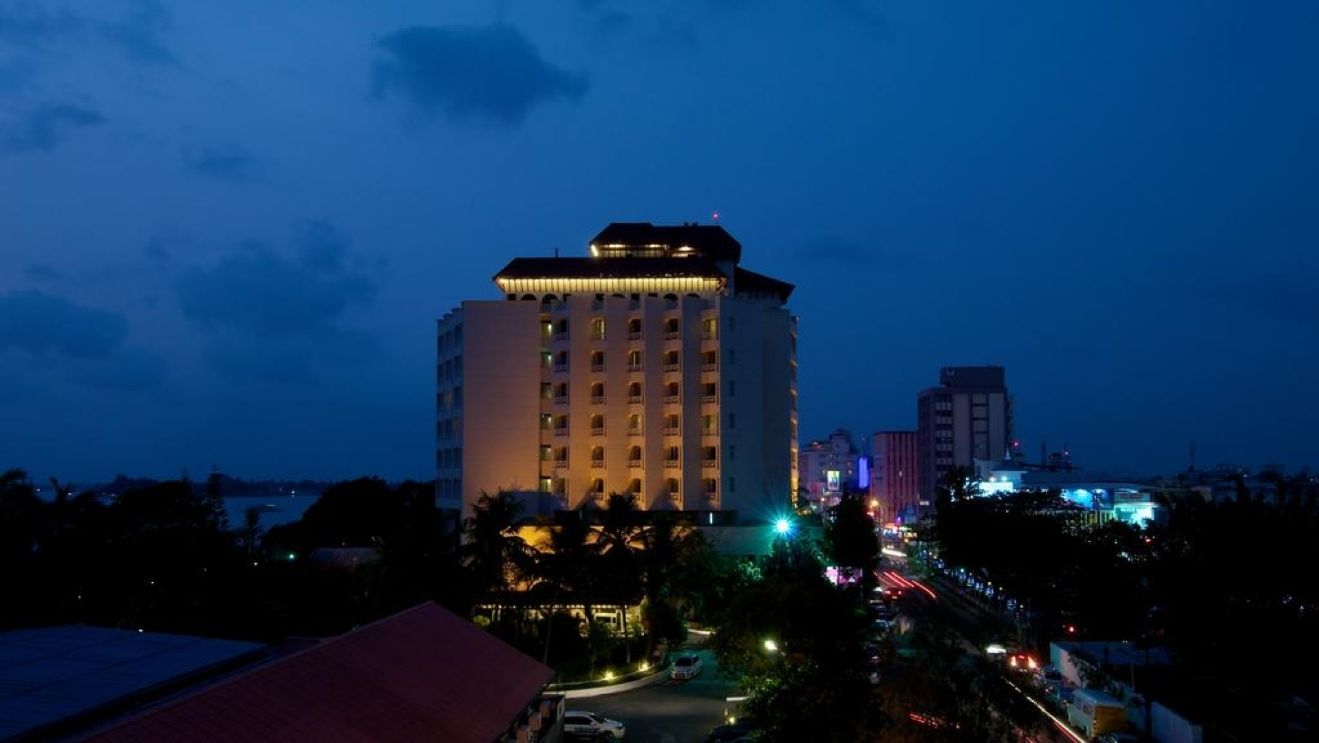 Vivanta Ernakulam, Marine Drive