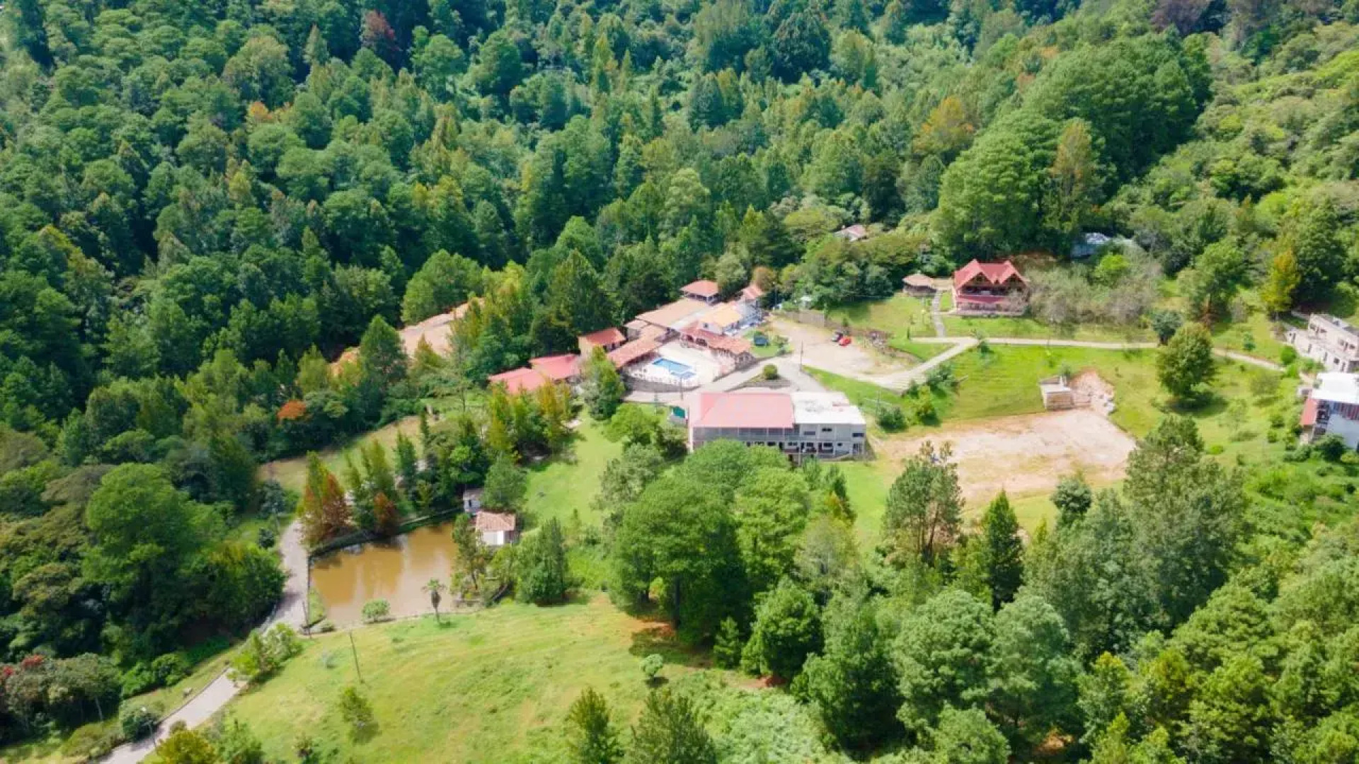 Hotel y Cabañas Ros