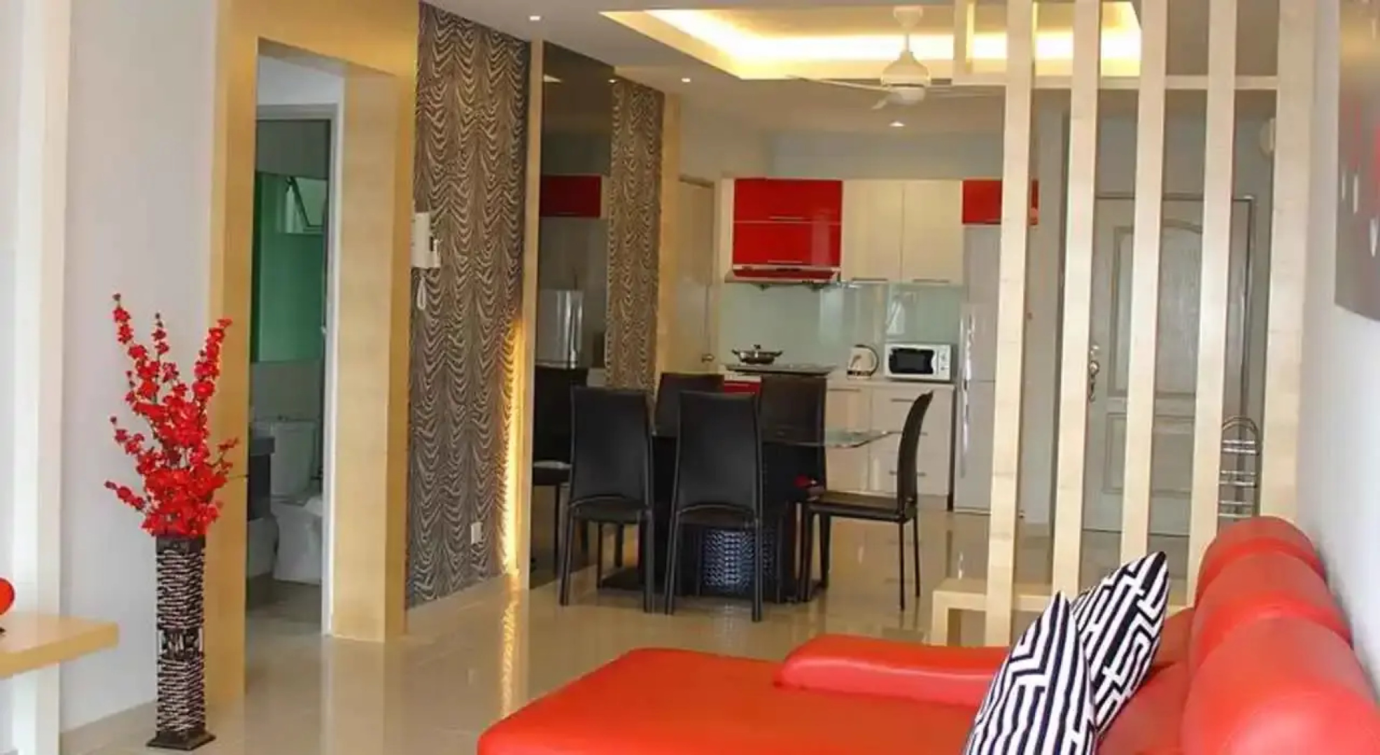 Duta Hotel & Residence