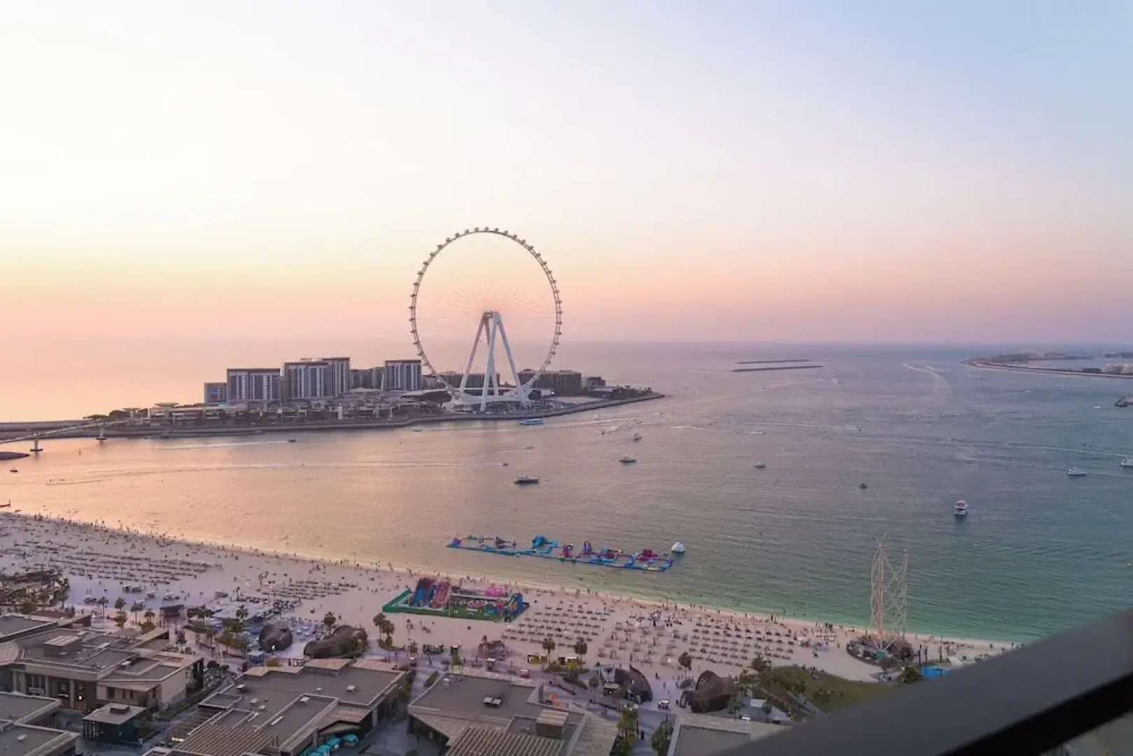 HAPPY SEASON | JBR Apartments