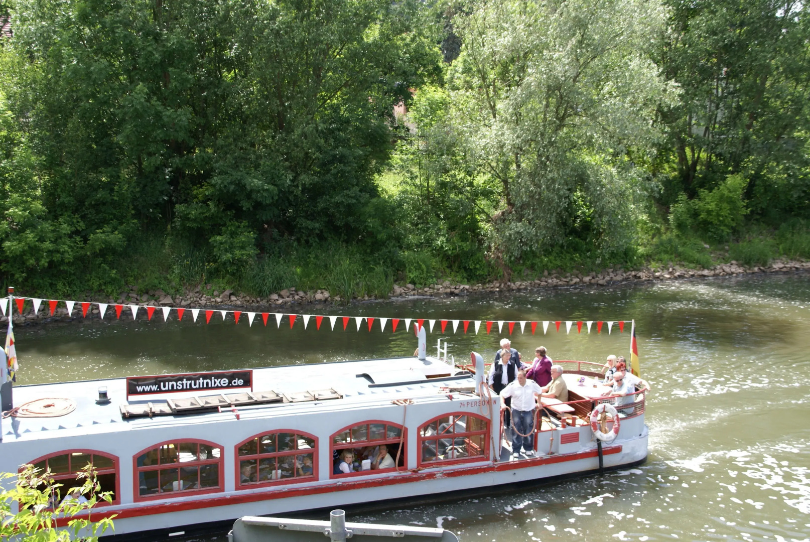 Warias Hotel & Restaurant