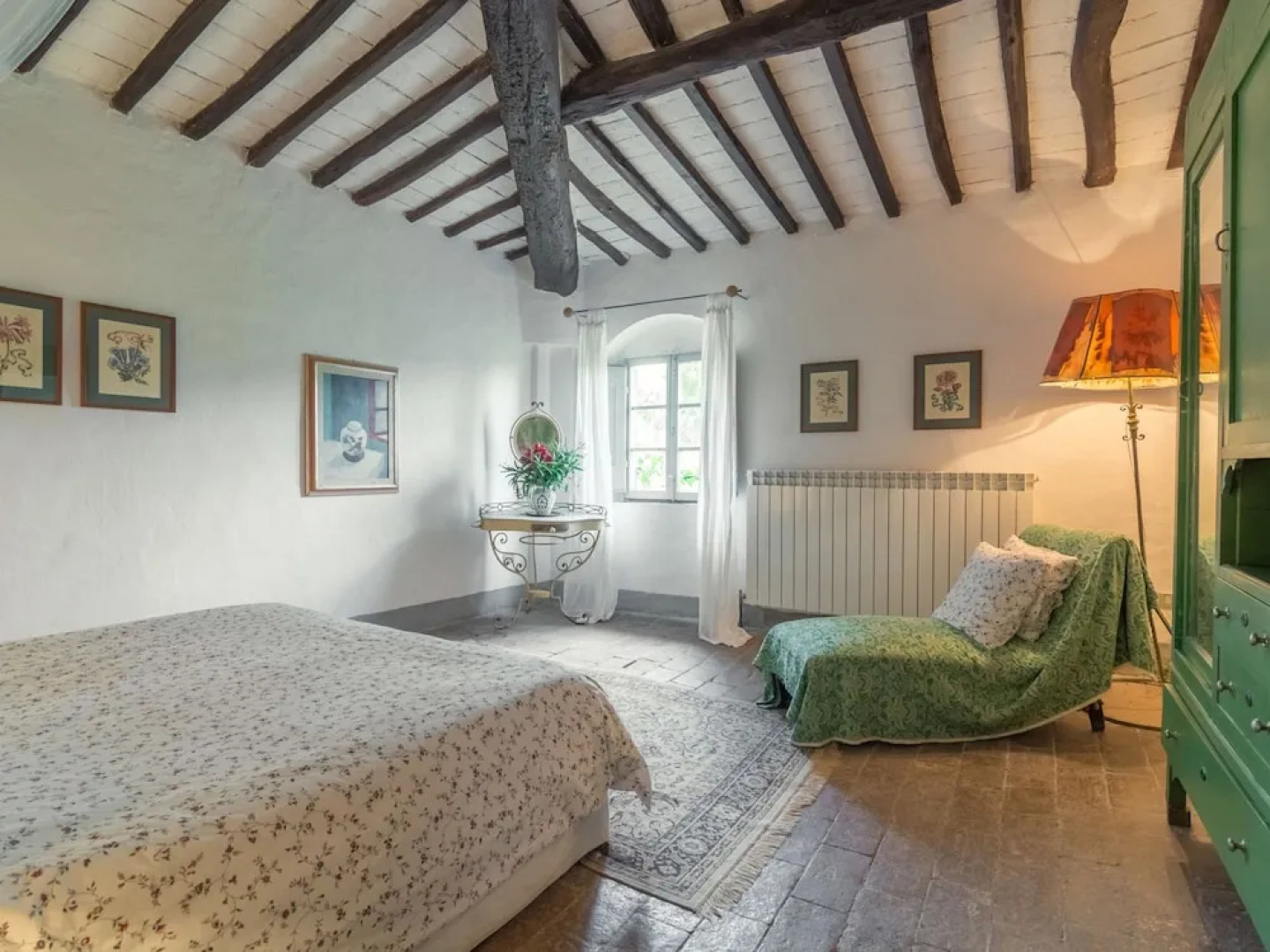 Cosy Farmhouse in Bacchereto With Swimming Pool