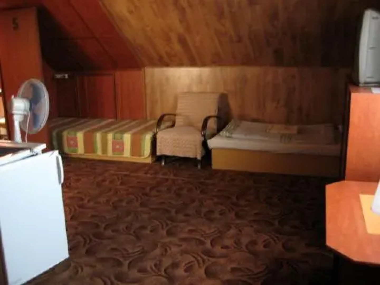 Eco Hotel & Camping LEO