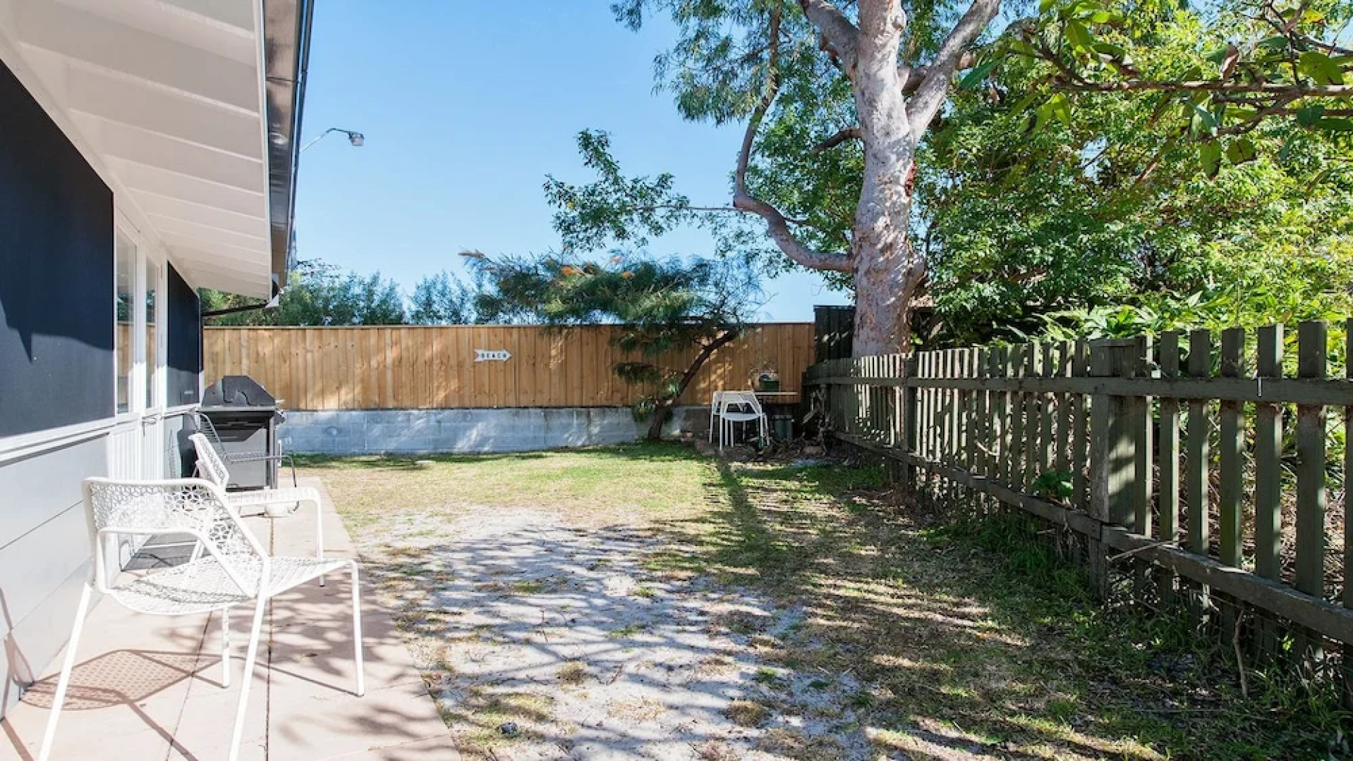 Sandyfeet at Shoal Bay