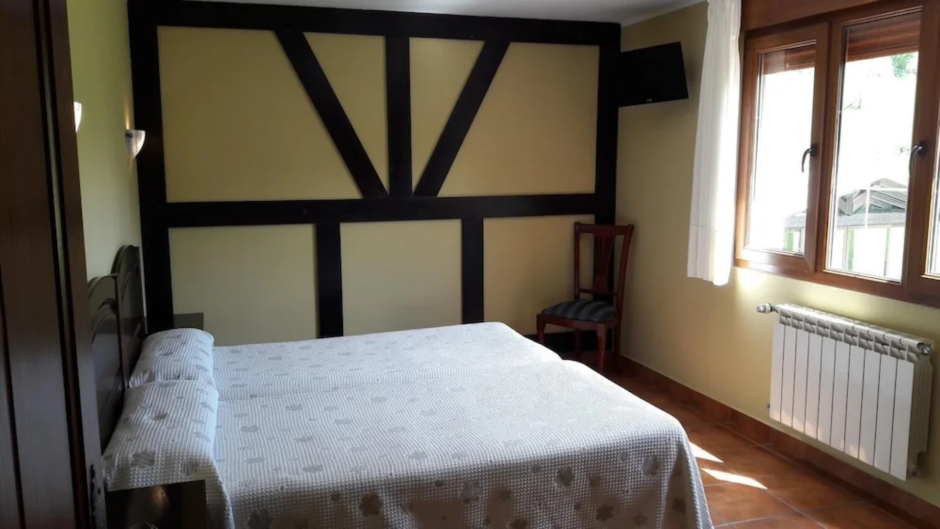 Apartamentos El Castañeu