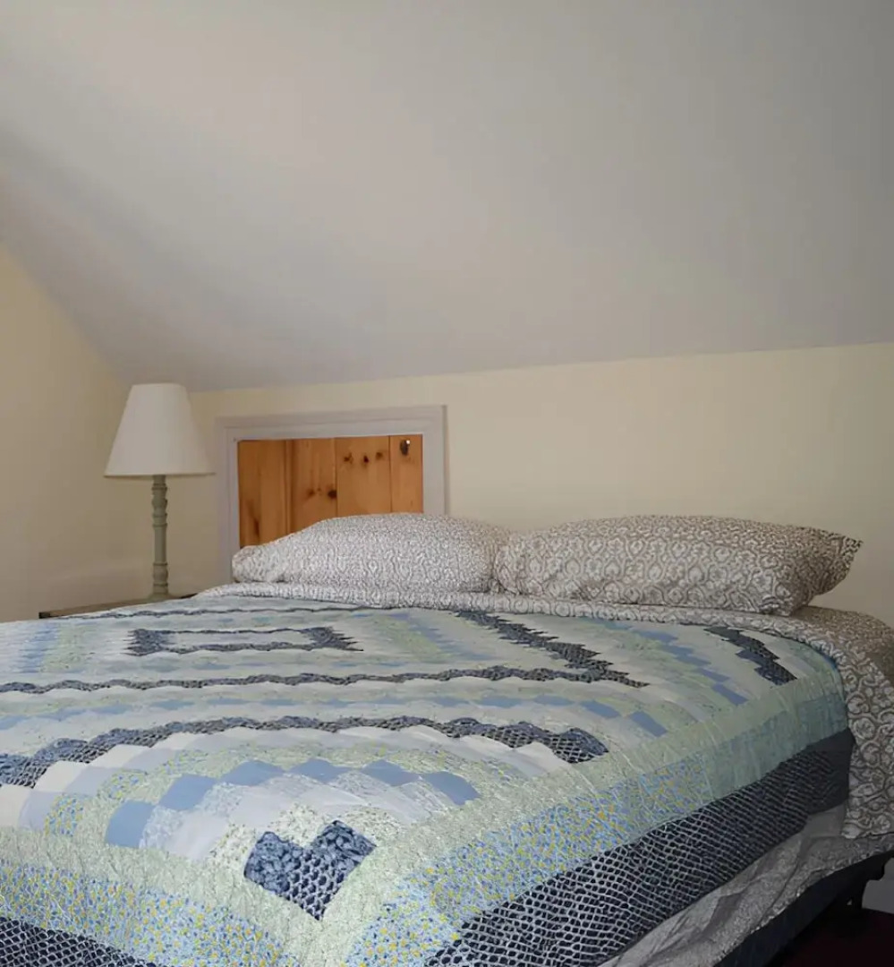 Lions Head Beach Motel & Cottages