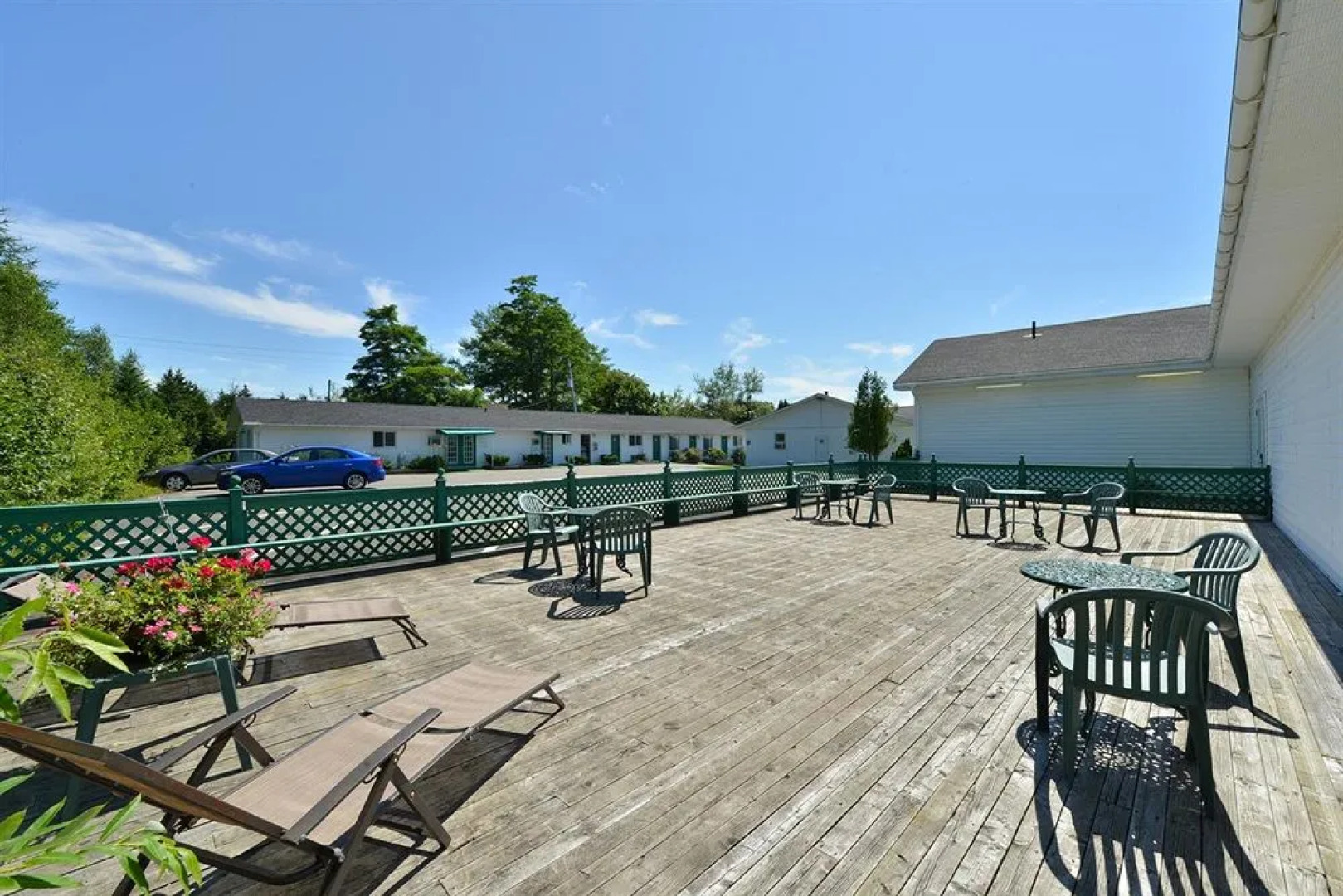 Canadas Best Value Inn