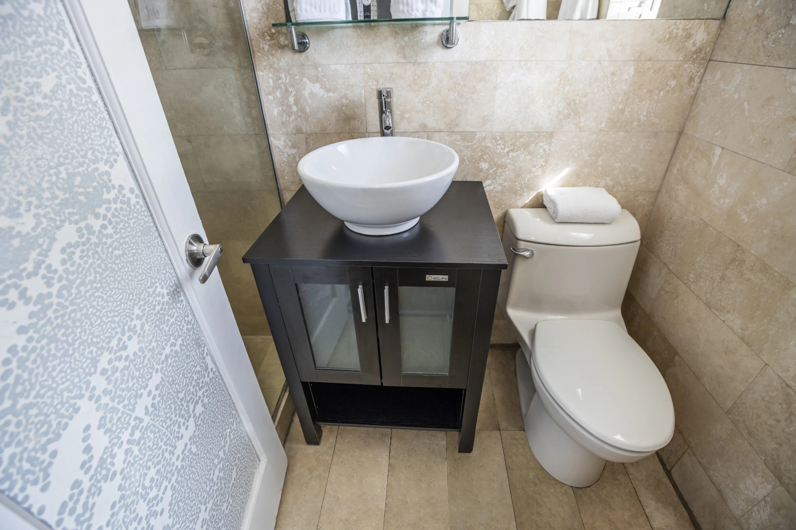 Chesterfield Hotel & Suites