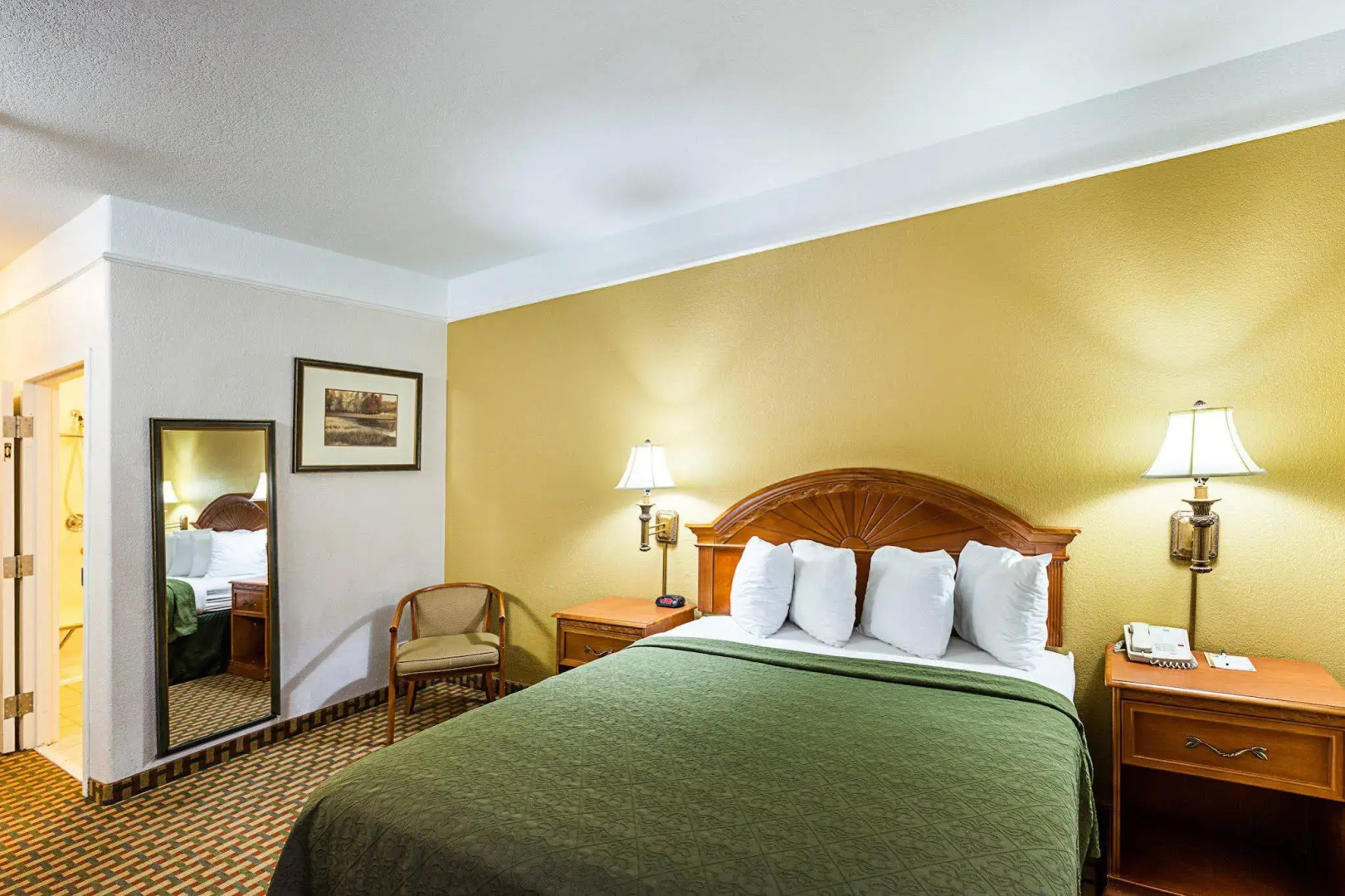 Quality Inn & Suites SeaWorld North