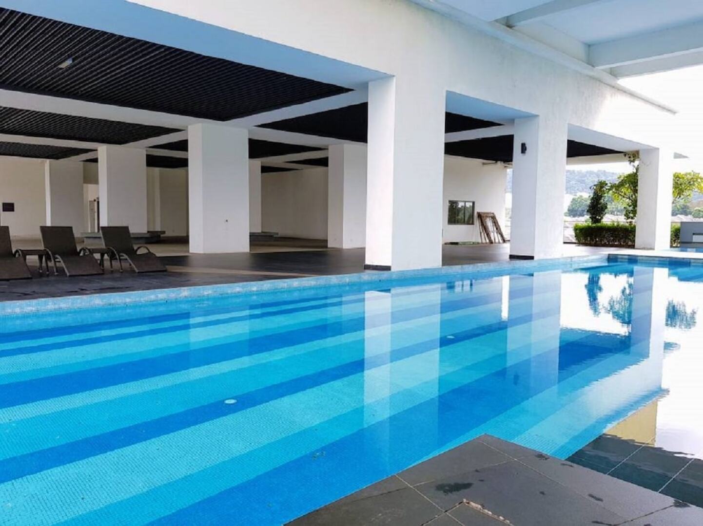 Puchong 8-12 pax Cozy Apartment IOI