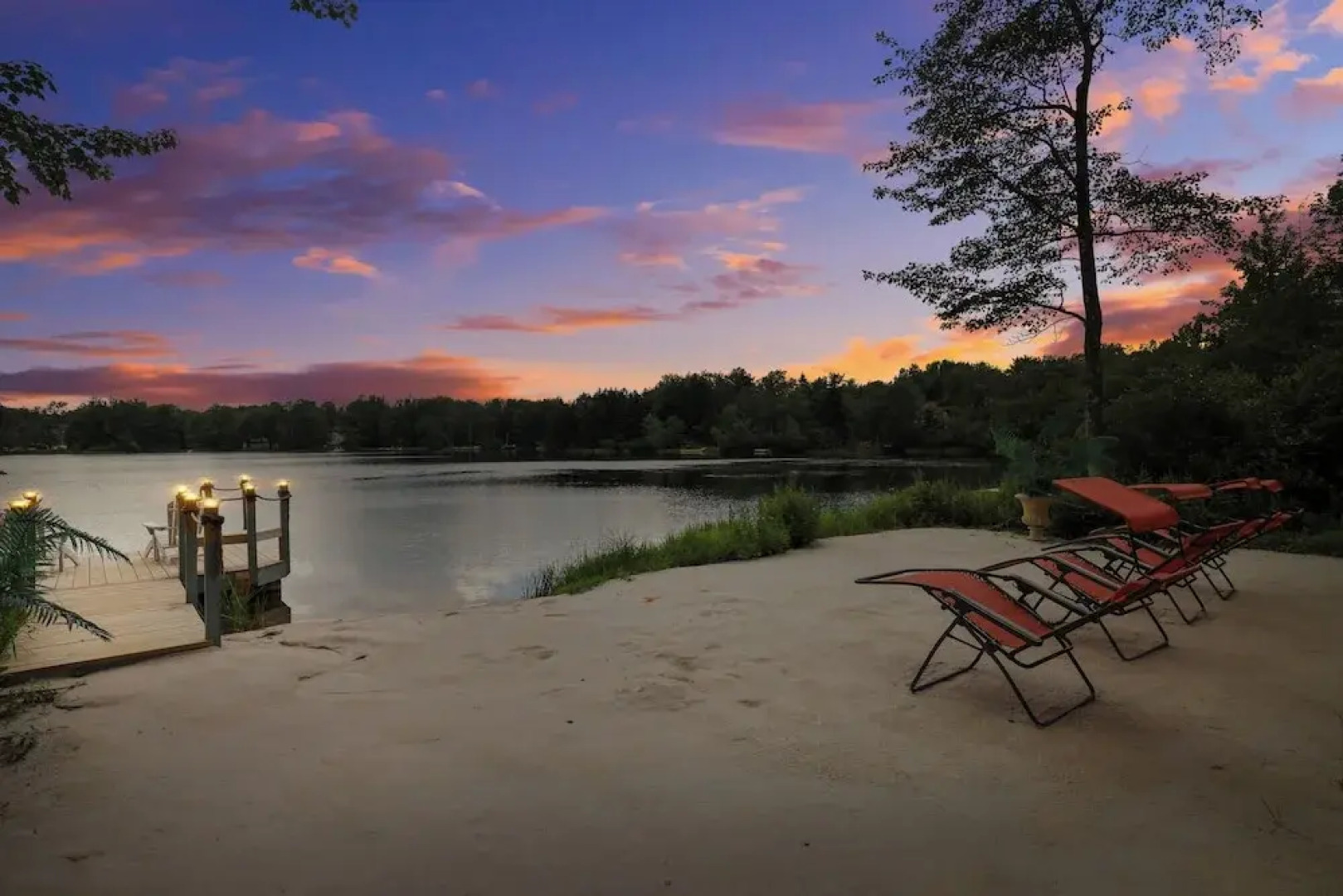 Luxe Lake House w/ Private Beach in Pocono Summit
