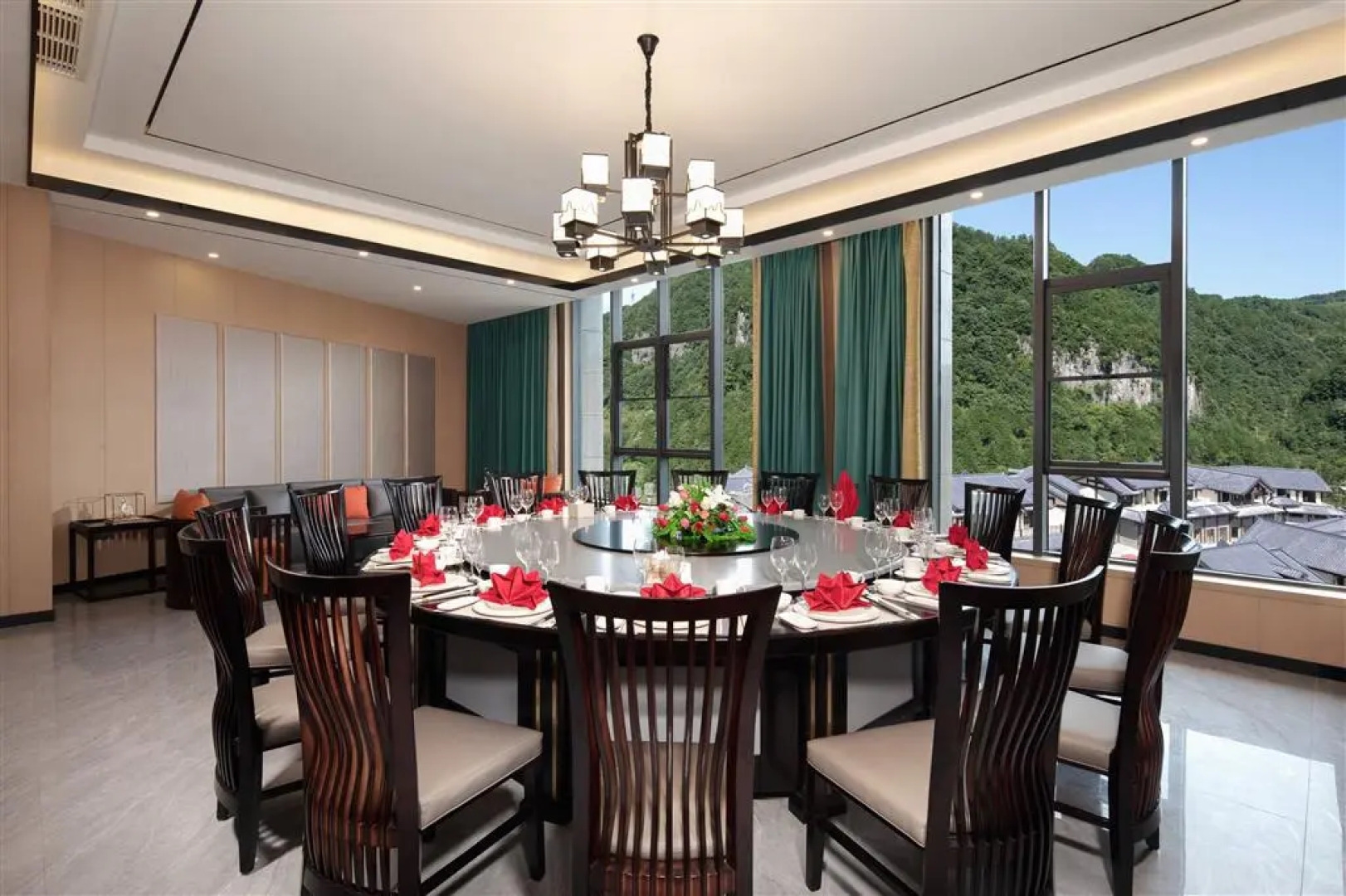 Ramada by Wyndham Guangyuan Zengjiashan Resort