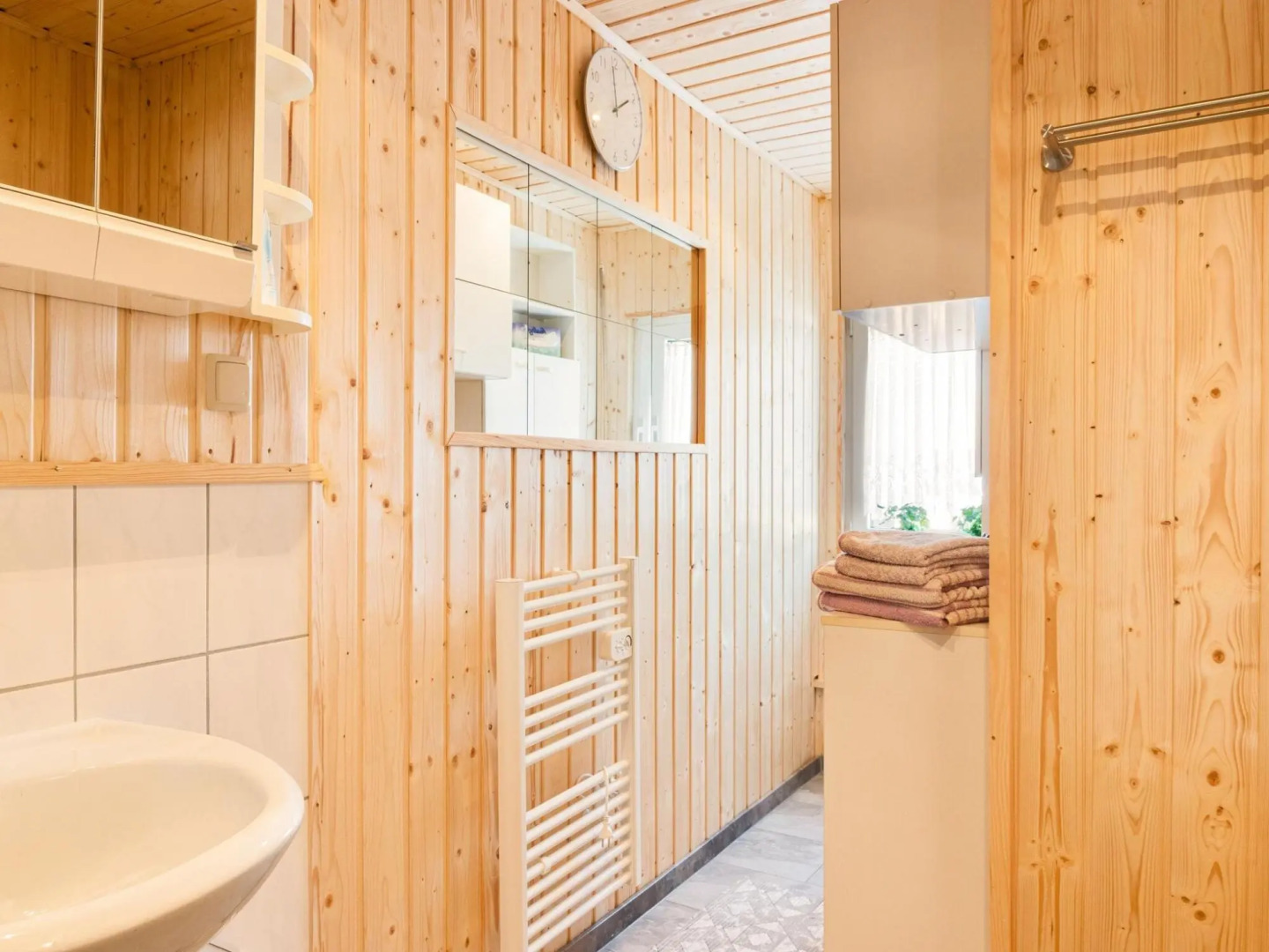 Holiday Home With Large Garden and Terrace