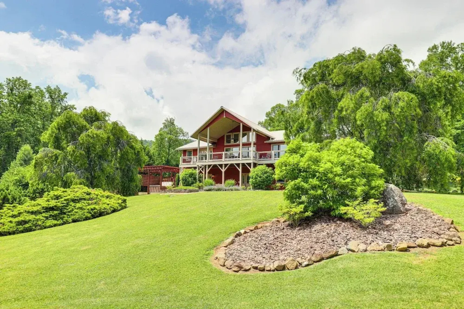 Mtn Views & Hot Tub: 6-acre Blue Ridge Retreat!