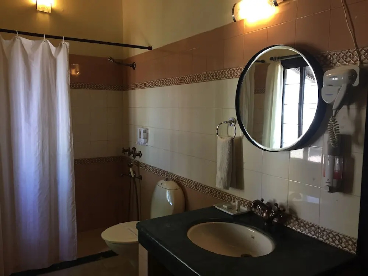 Glitz Ranthambore Safari Resort